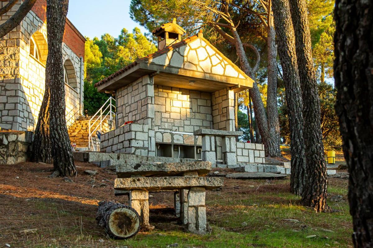 Casa Cadalso, Mirador De Gredos, Madrid Guest House Cadalso de los Vidrios Exterior foto